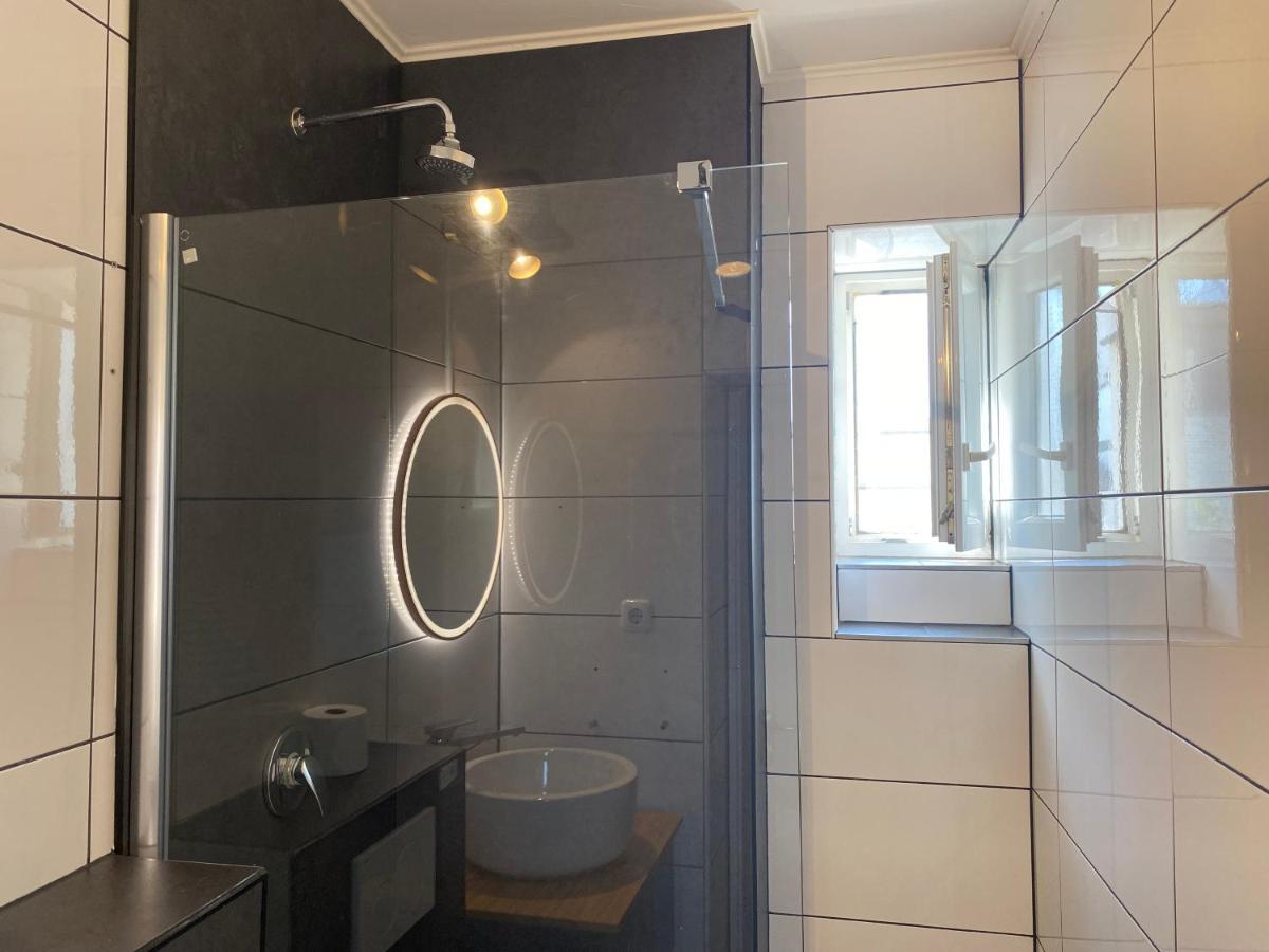 Hotel Petite Koenigsallee Self Check-in Düsseldorf