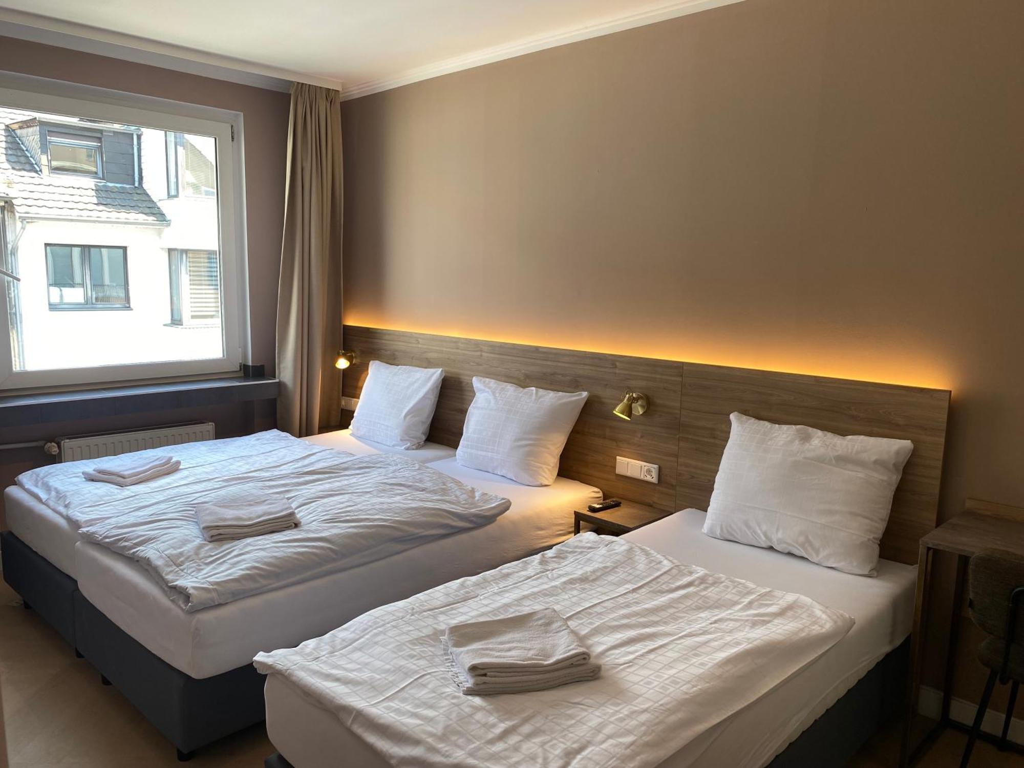 Hotel Petite Koenigsallee Self Check-in Düsseldorf