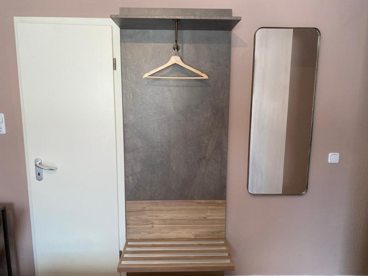 Hotel Petite Koenigsallee Self Check-in