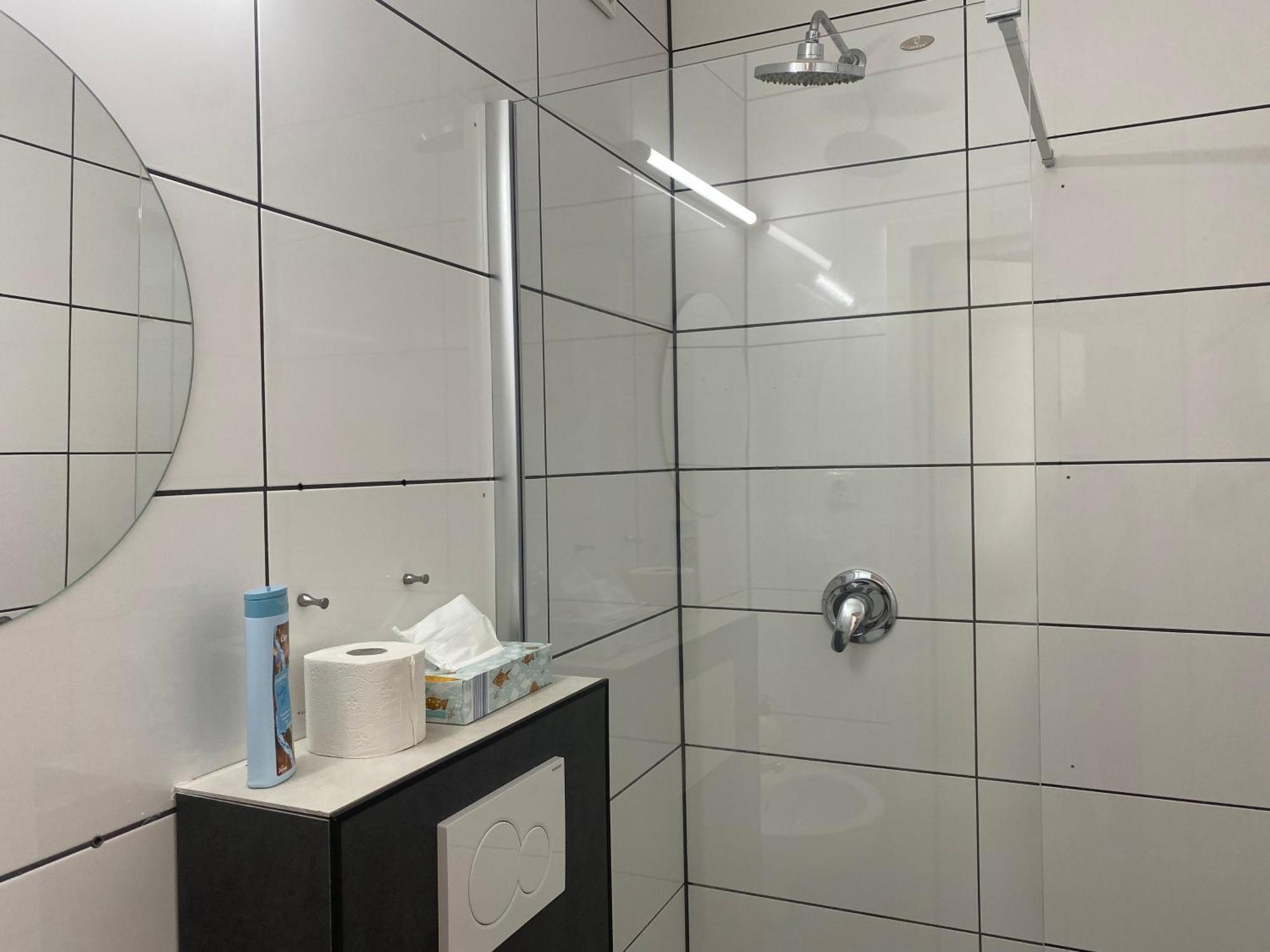 Petite Königsallee Self Check-in Hotel